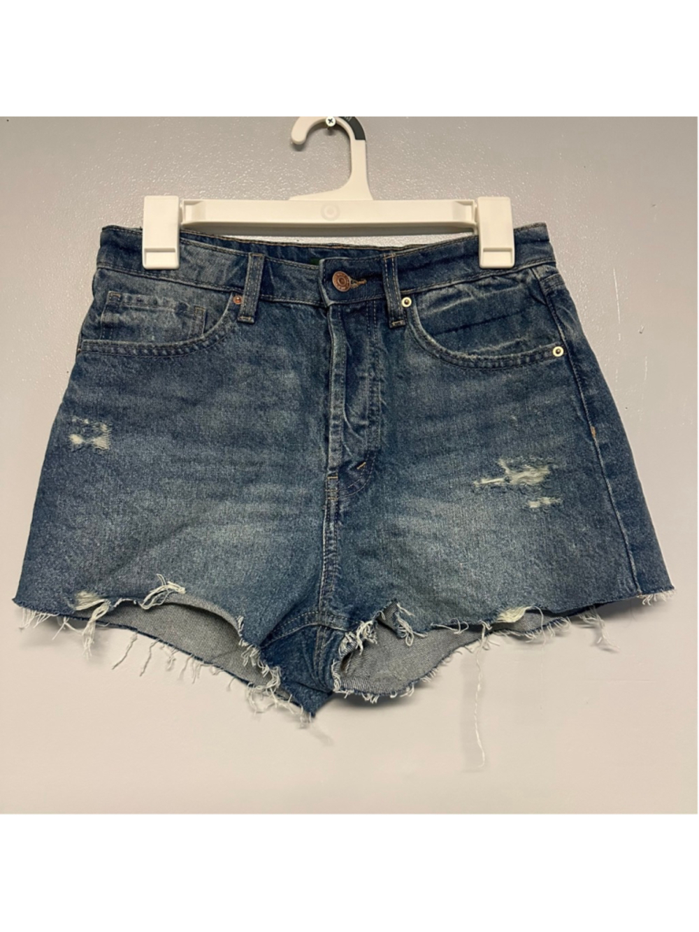 Wild Fable Blue Distressed Jean Shorts Women’s Size 4 High-Rise